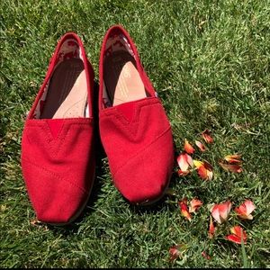 Toms Red Canvas Women’s Classics